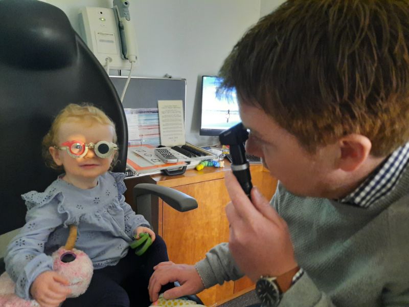 Fionn and Niamh have their Eyes tested